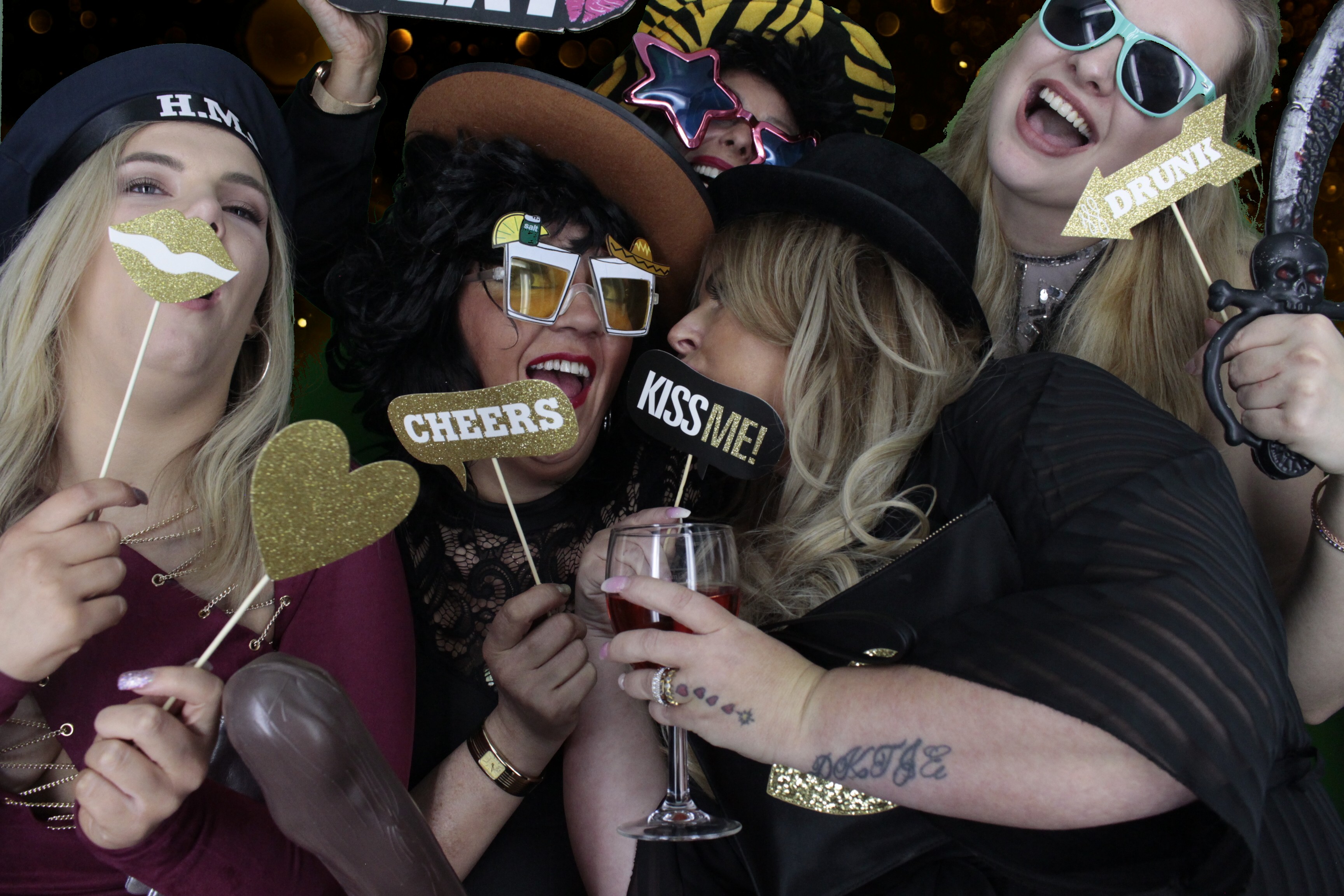 The Sussex Exchange New Years Eve | View more photos from the event at gallery.myphotoboothexperience.co.uk/u/MyPhotoBoothExperienceLtd/The-Sussex-Exchange-New-Years-Eve